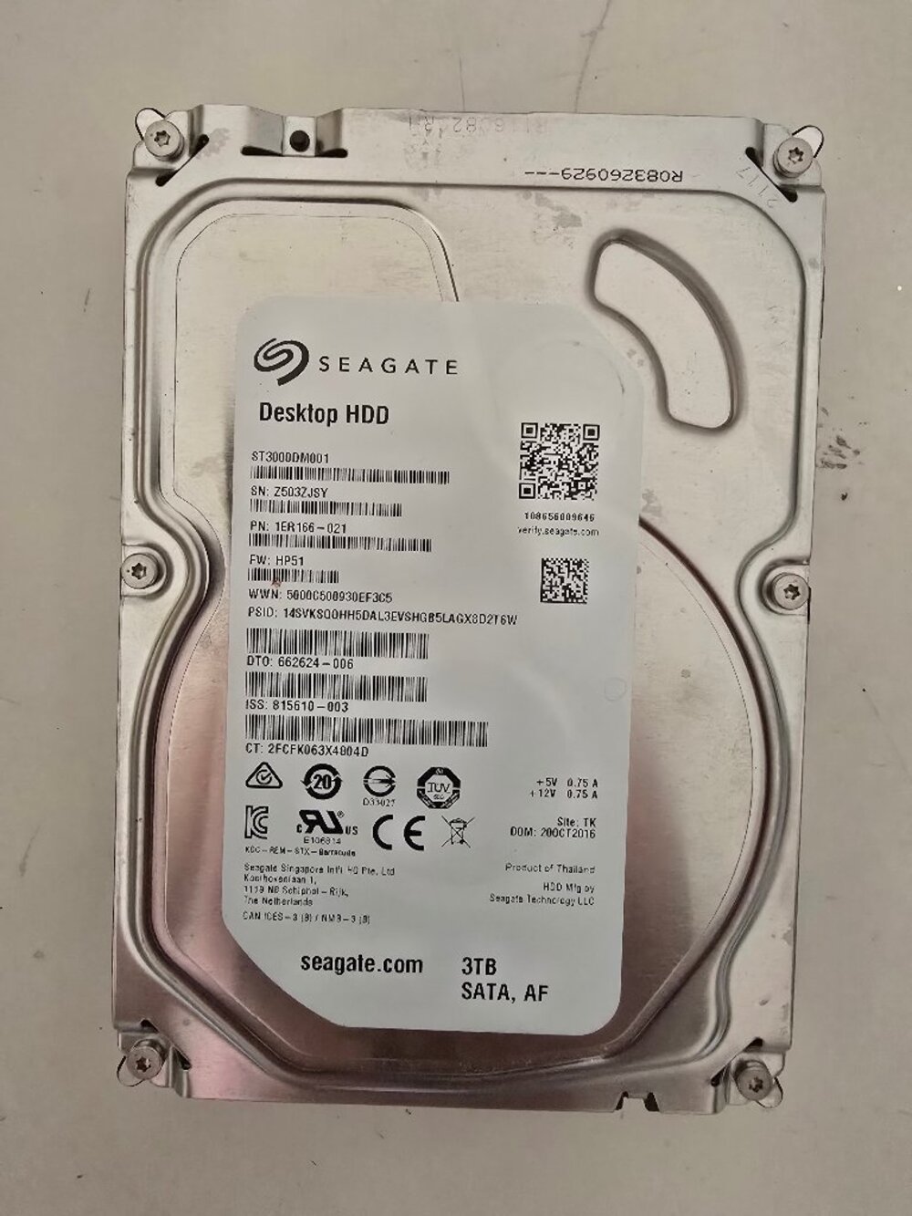 3TB Seagate Desktop HDD 5.25" Internal Hard Drive - Silver
